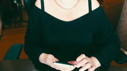 CharlotteXTasty online show from January 28, 2025, 9:41 am