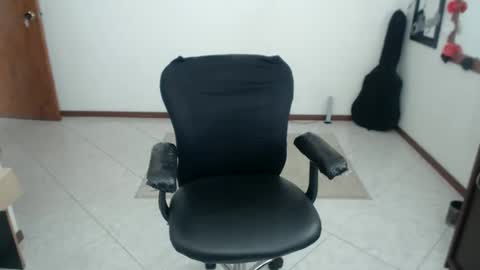 charlottezoe online show from March 4, 2026, 4:35 pm