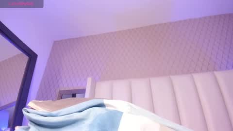 Snapshot of charlottreid chatting on December 27, 2024, 5:05 pm Charlot Treid online show from December 27, 2024, 5:05 pm