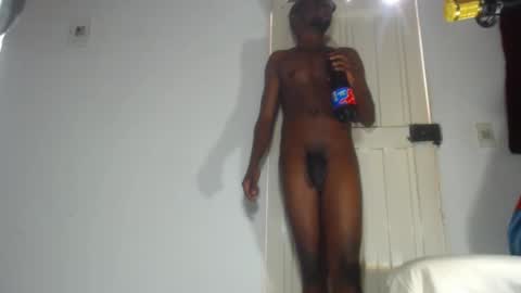 Snapshot of charly_vergonti_ chatting on March 1, 2025, 2:34 pm charly_vergonti_ online show from March 1, 2025, 2:34 pm