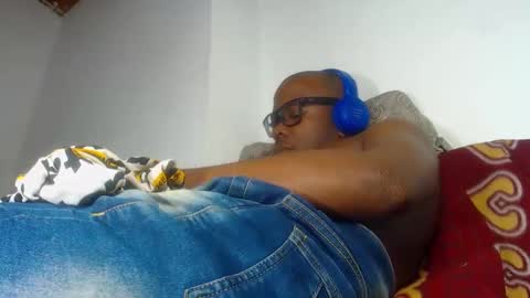 Snapshot of charly_vergonti_ chatting on September 23, 2025, 10:29 am charly_vergonti_ online show from September 23, 2025, 10:29 am