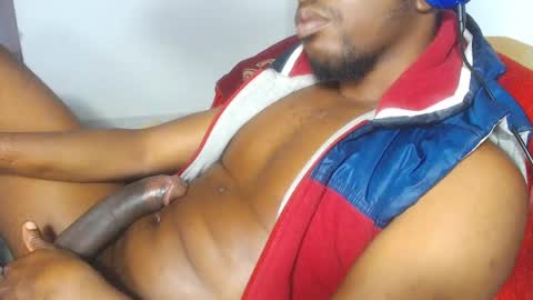 Snapshot of charly_vergonti_ chatting on October 1, 2025, 10:38 pm charly_vergonti_ online show from October 1, 2025, 10:38 pm