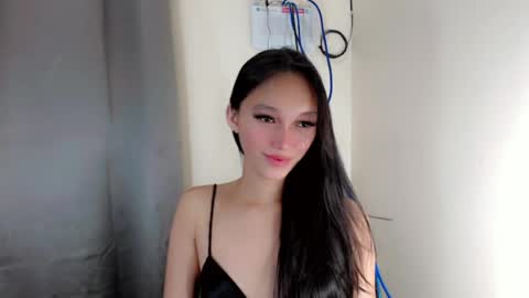 Snapshot of charm_fuckdoll8 chatting on July 12, 2026, 12:18 pm charm_fuckdoll8 online show from July 12, 2026, 12:18 pm