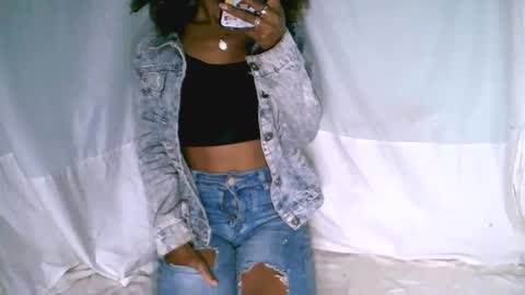 Snapshot of charmantegirl007 chatting on September 23, 2025, 6:22 pm charmantegirl007 online show from September 23, 2025, 6:22 pm