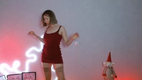 Michelle  online show from January 7, 2025, 7:10 am