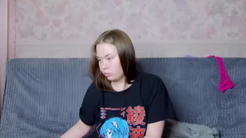 charming_lolla online show from February 21, 2025, 2:28 am