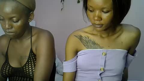 Snapshot of charmingdime chatting on April 19, 2026, 8:22 pm charmingdime online show from April 19, 2026, 8:22 pm