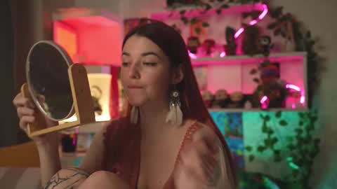 Snapshot of charmings_054 chatting on February 19, 2025, 5:06 pm Belle and Miley online show from February 19, 2025, 5:06 pm