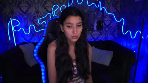 Snapshot of charmmocco chatting on January 24, 2025, 6:35 am SweetMoco online show from January 24, 2025, 6:35 am