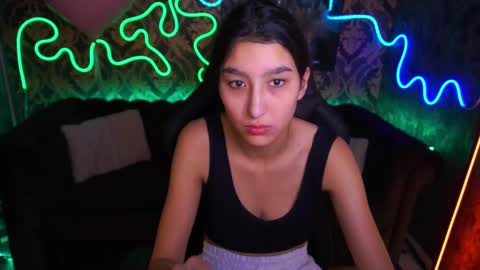 Snapshot of charmmocco chatting on February 17, 2025, 10:18 am SweetMoco online show from February 17, 2025, 10:18 am