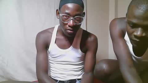 charmzboy online show from November 7, 2025, 12:49 pm