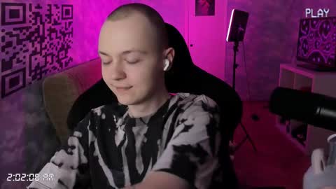 lynxy online show from December 4, 2025, 11:02 pm