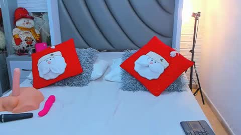 Charon  Stom online show from December 1, 2025, 1:38 pm