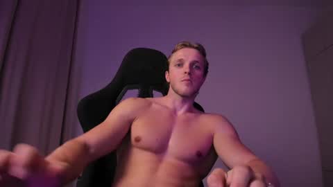 Snapshot of chasereed_ chatting on July 8, 2026, 9:30 pm Chase Reed online show from July 8, 2026, 9:30 pm