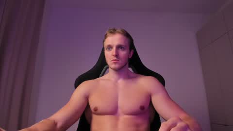 Snapshot of chasereed_ chatting on July 10, 2026, 10:12 pm Chase Reed online show from July 10, 2026, 10:12 pm