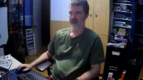 wanaBeYourToy online show from October 9, 2025, 10:57 am