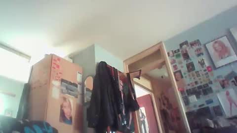 lee online show from May 10, 2026, 12:54 pm