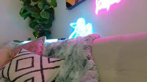 Rockhard Cockstar N Roxynyes online show from December 14, 2025, 9:25 am