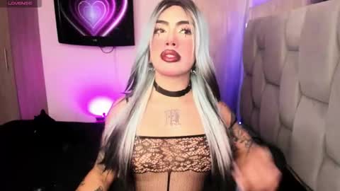 Sophie  online show from January 11, 2026, 6:02 pm