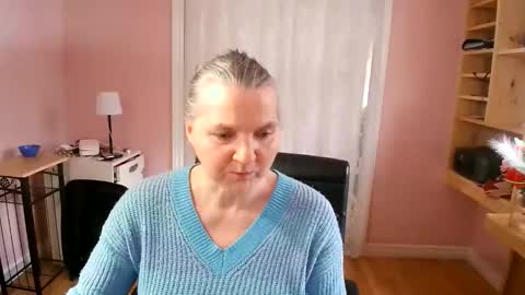 Snapshot of chealsiek chatting on April 16, 2026, 3:57 pm chealsiek online show from April 16, 2026, 3:57 pm