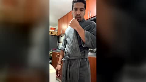 Snapshot of checar14 chatting on March 6, 2026, 4:20 am checar14 online show from March 6, 2026, 4:20 am