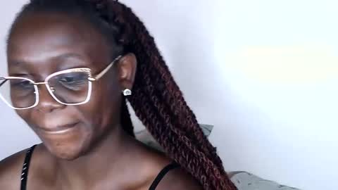 Snapshot of cheeky_charms chatting on September 14, 2025, 6:23 am cheeky_charms online show from September 14, 2025, 6:23 am