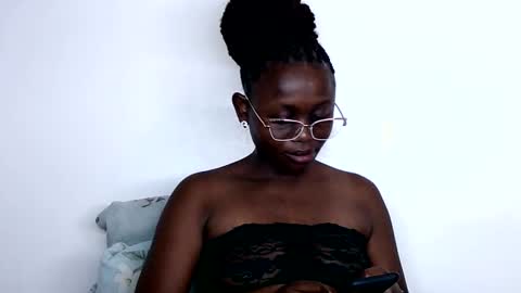 Snapshot of cheeky_charms chatting on October 12, 2025, 9:36 pm cheeky_charms online show from October 12, 2025, 9:36 pm