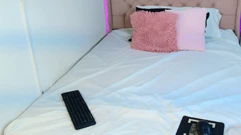 cheerry_moon online show from February 23, 2026, 6:27 pm