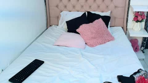 cheerry_moon online show from April 1, 2026, 7:00 pm