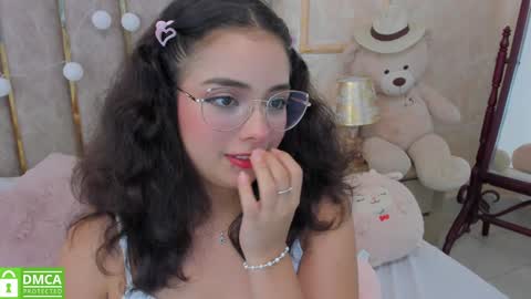 Baby Cherry online show from December 11, 2024, 7:14 pm