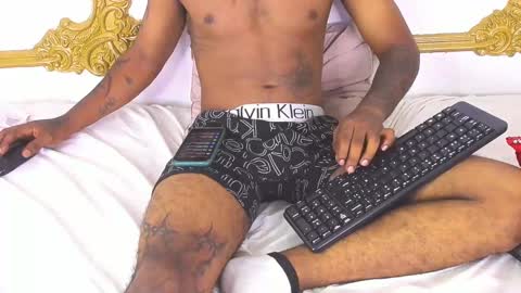 Snapshot of cheeto_333 chatting on February 12, 2025, 10:03 am Cheeto online show from February 12, 2025, 10:03 am