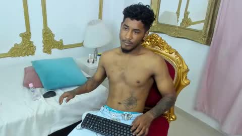 Snapshot of cheeto_333 chatting on February 24, 2025, 4:49 am Cheeto online show from February 24, 2025, 4:49 am