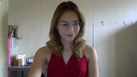 chelly4u69 online show from September 15, 2025, 3:50 am