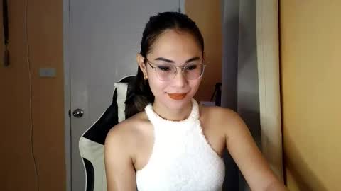 chelly4u69 online show from January 13, 2026, 3:56 am