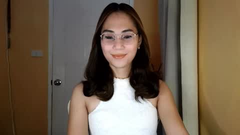 chelly4u69 online show from March 18, 2026, 1:53 am