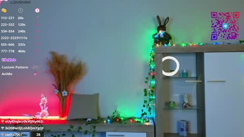 Mona online show from February 6, 2025, 9:17 pm