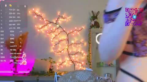 Mona online show from February 20, 2025, 3:08 pm