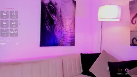 Chelsy online show from November 3, 2025, 3:41 am