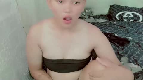 Snapshot of chennybbgirl chatting on May 5, 2026, 9:17 am chenny online show from May 5, 2026, 9:17 am