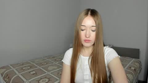 cher_ry online show from July 27, 2026, 2:51 am