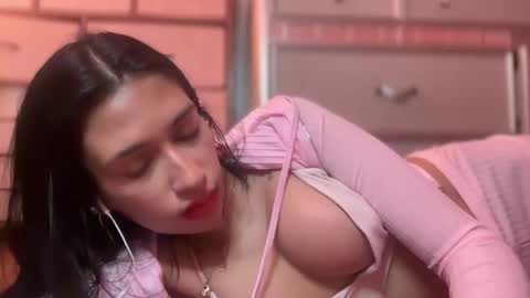 cherliecarmen online show from February 6, 2025, 7:18 pm