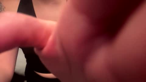 Snapshot of cherrieamaretto chatting on February 1, 2026, 11:58 pm cherrieamaretto online show from February 1, 2026, 11:58 pm