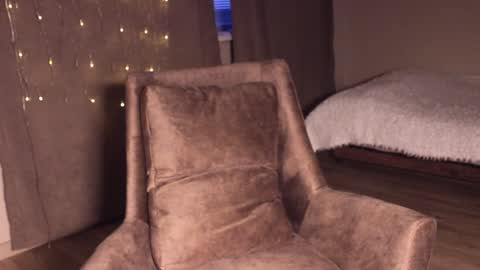 Snapshot of cherry_bomb19 chatting on December 7, 2024, 4:20 am CherryBomb online show from December 7, 2024, 4:20 am