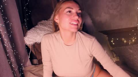 Snapshot of cherry_bomb19 chatting on May 2, 2026, 5:29 pm CherryBomb online show from May 2, 2026, 5:29 pm