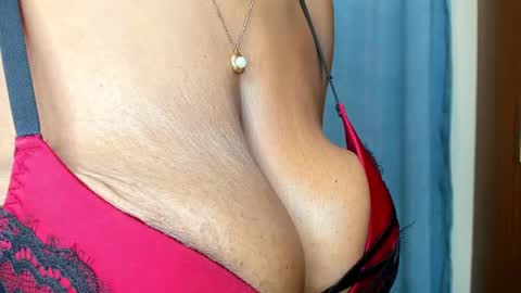 Snapshot of cherry_falls chatting on April 24, 2026, 10:56 pm cherry_falls online show from April 24, 2026, 10:56 pm