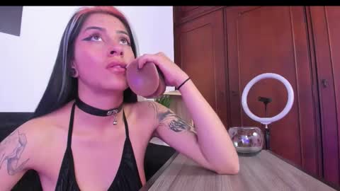 Snapshot of cherry_jenklins8 chatting on November 3, 2025, 3:02 pm cherry_jenklins8 online show from November 3, 2025, 3:02 pm