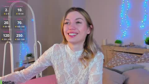 cherry_pr1ce online show from April 7, 2026, 11:59 pm