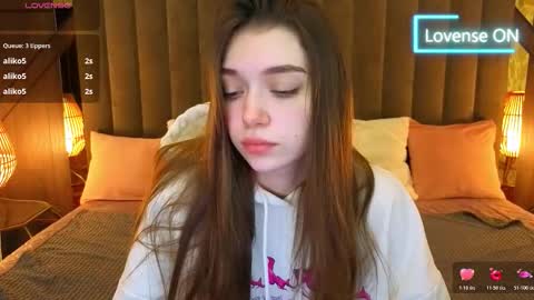 Snapshot of cherry_wipe chatting on November 16, 2025, 7:25 am Cherry Wipe online show from November 16, 2025, 7:25 am