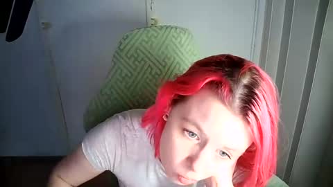 cherrybaby_0 online show from July 22, 2026, 10:51 am