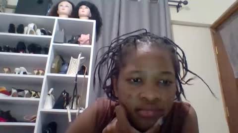 Cherryblossom2002 online show from November 30, 2025, 7:29 pm